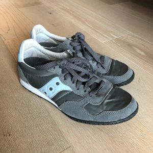 Saucony sneakers-EUC